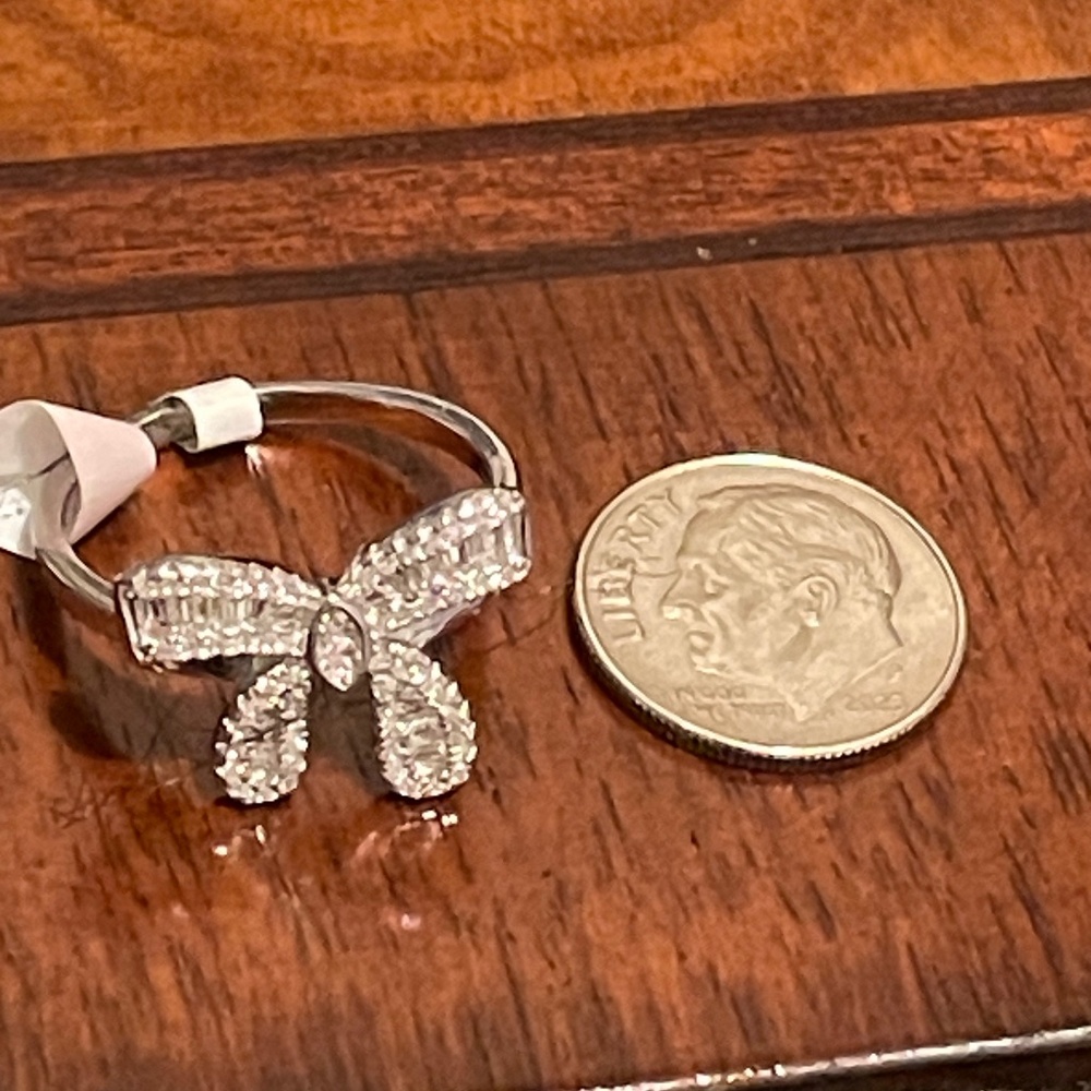 White Feminine Dainty Princess Sterling Sliver 925 Bow Ribbon Baguette Ring Sz 8